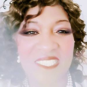 Meet your Posher, Fannie